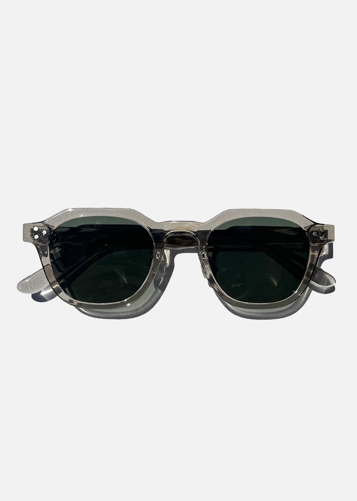 Lunettes de Soleil Vert Minéral – Look Vintage & UV400